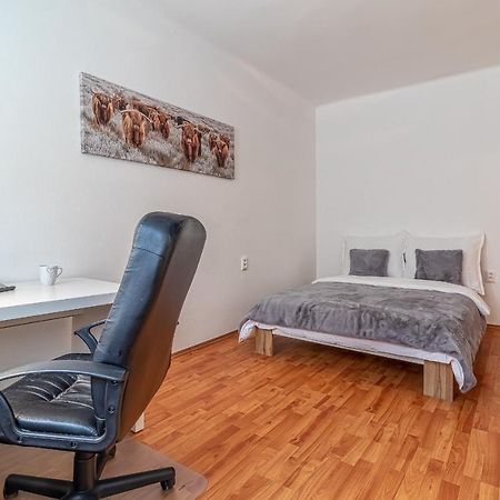 Cosy Flat Close To Central Bratislava Exterior foto